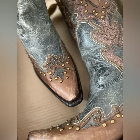 Corral Brown and Gray Embellished Heeled Boots - Picture 13 of 16